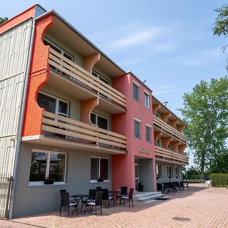 Rekreacne Stredisko Patince - Family Resort المظهر الخارجي الصورة